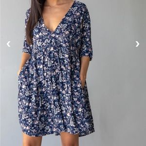 Great little Stella dress by Natural Life! Navy and pale pink flowered!